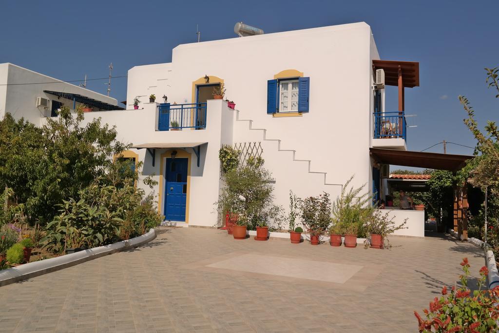 Mina'S Studios In Naxos Island Айос-Прокопіос Екстер'єр фото